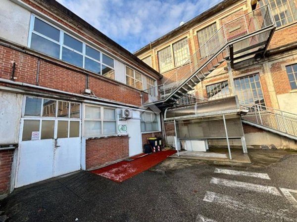 locale commerciale in vendita a Caselle Torinese
