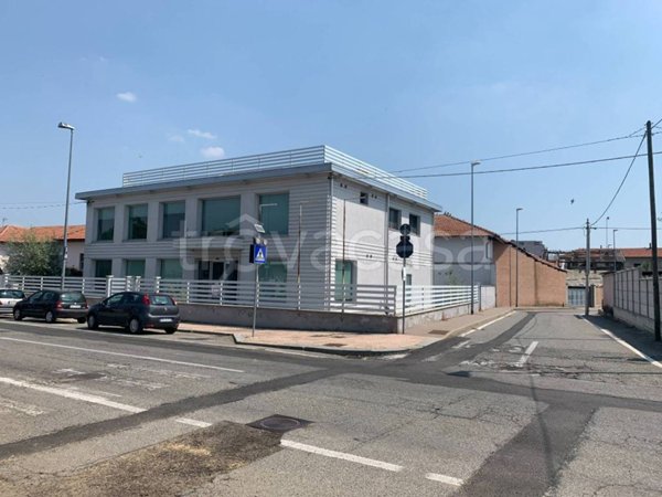 negozio in vendita a Caselle Torinese