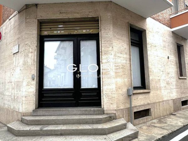 locale commerciale in vendita a Caselle Torinese