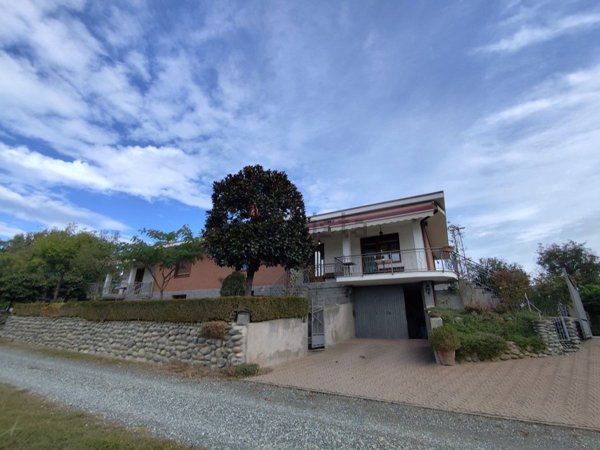 casa indipendente in vendita a Caselle Torinese