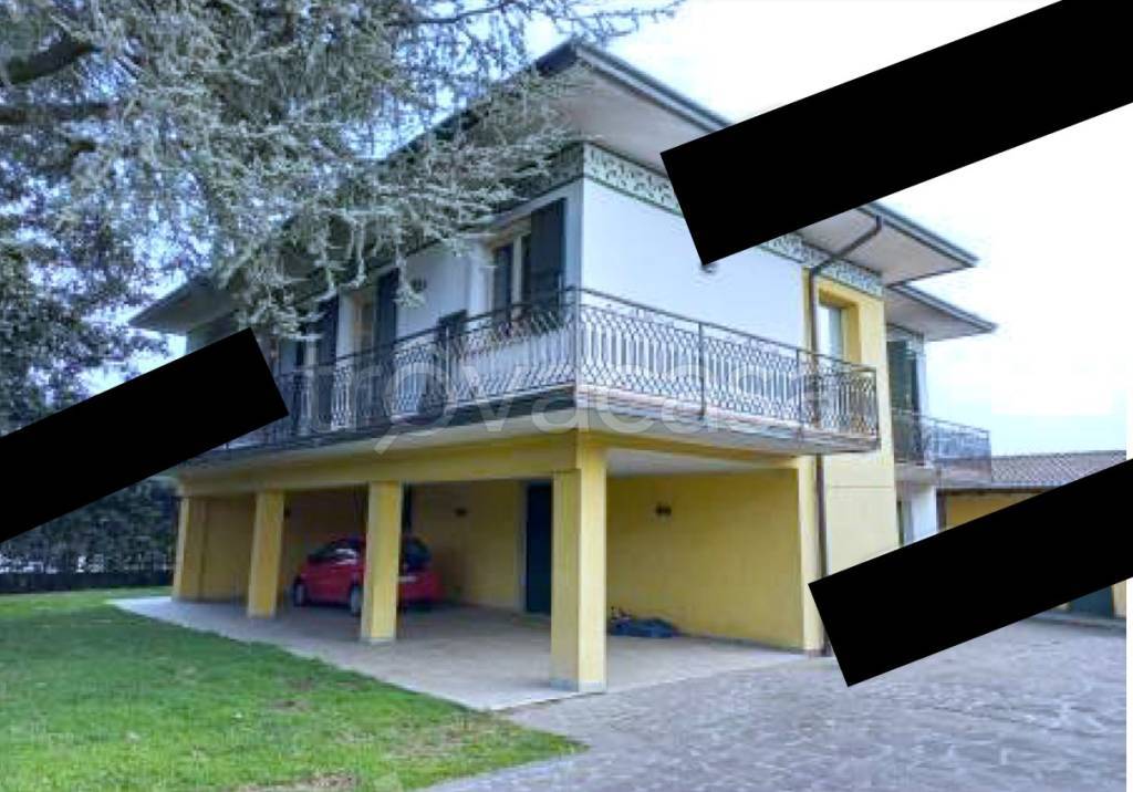 casa indipendente in vendita ad Azzano Mella