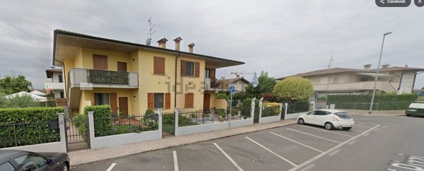 casa indipendente in vendita ad Azzano Mella