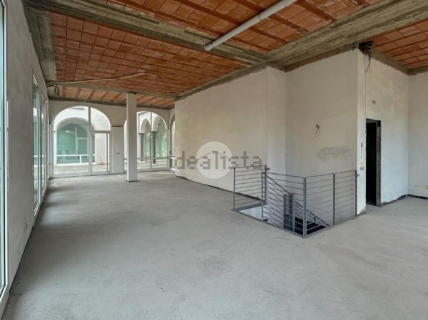 locale commerciale in vendita ad Azzano Mella