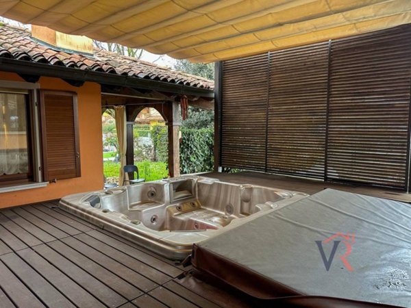 casa indipendente in vendita ad Azzano Mella