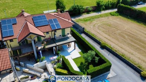 casa indipendente in vendita ad Azzano Mella