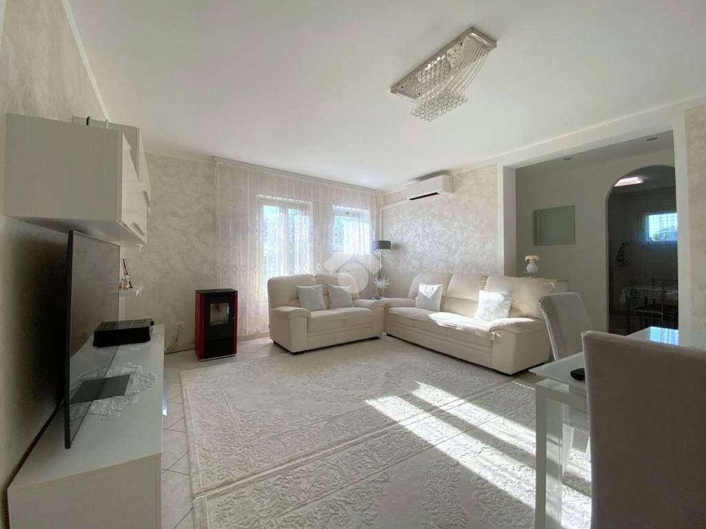 casa indipendente in vendita ad Azzano Mella