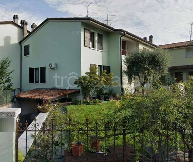 casa indipendente in vendita ad Azzano Mella