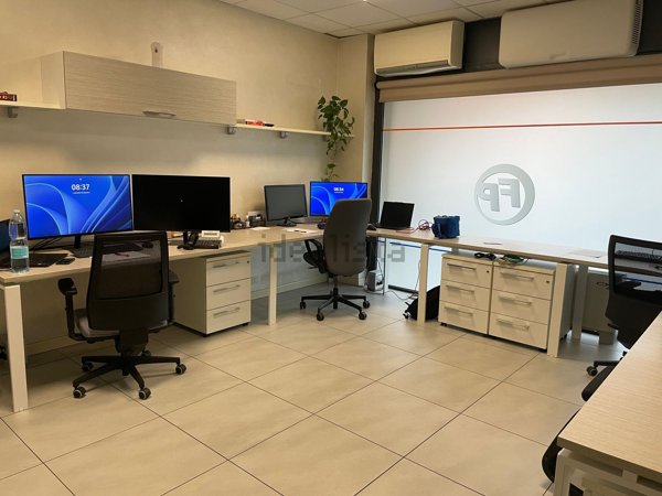 ufficio in vendita ad Azzano Mella