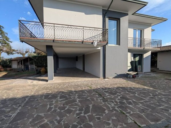 casa indipendente in vendita ad Azzano Mella