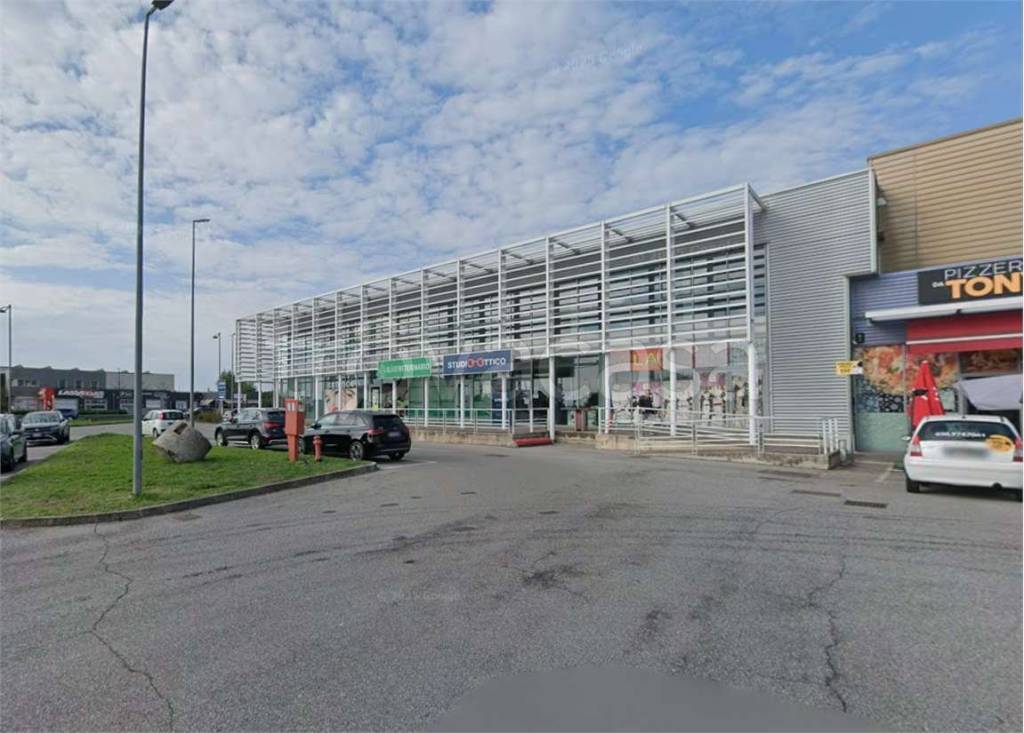 ufficio in vendita ad Azzano Mella