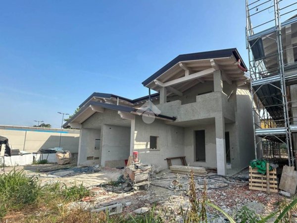 casa indipendente in vendita a Bagnolo Mella