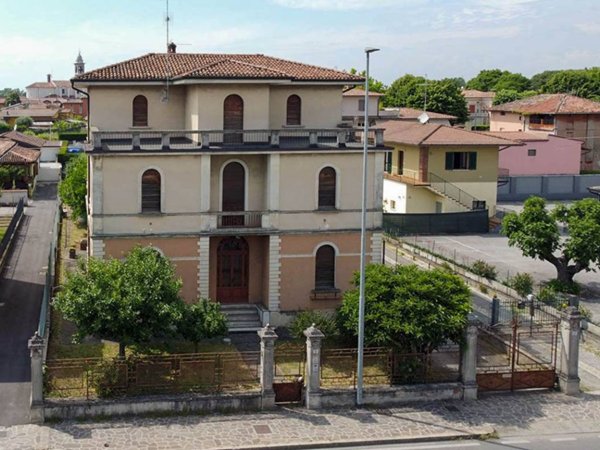 casa indipendente in vendita a Bagnolo Mella