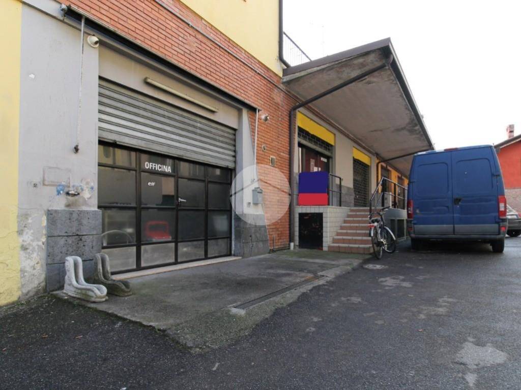 negozio in vendita a Bagnolo Mella