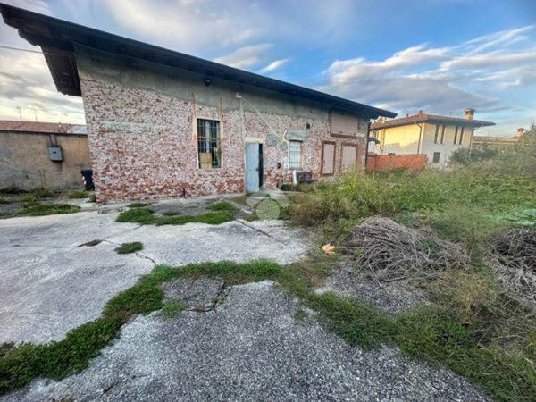 casa indipendente in vendita a Bagnolo Mella