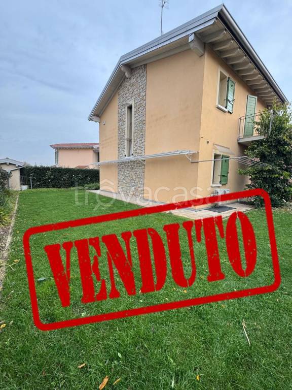 casa indipendente in vendita a Bagnolo Mella