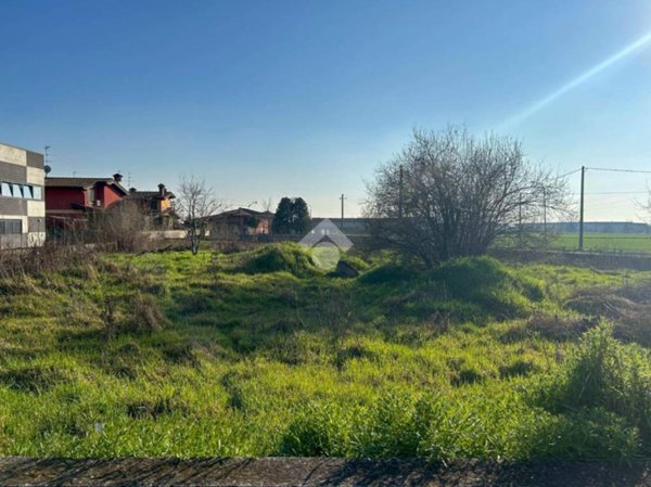 terreno edificabile in vendita a Bagnolo Mella