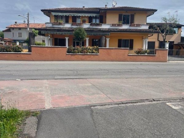 casa indipendente in vendita a Bagnolo Mella