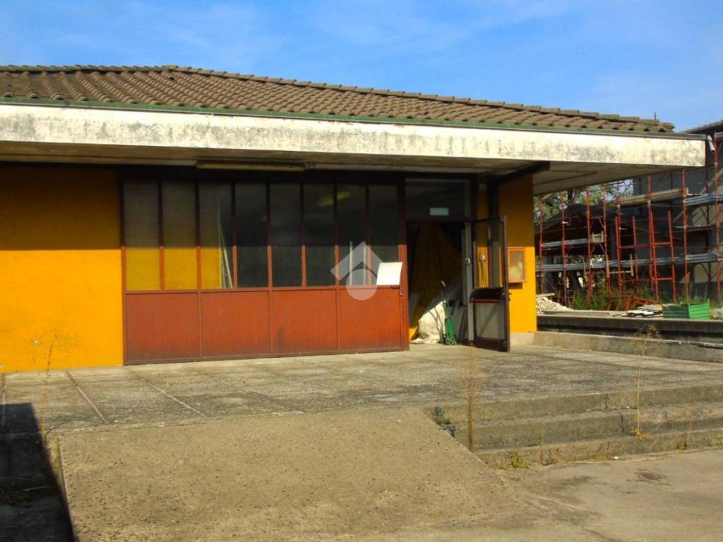 locale commerciale in vendita a Bagnolo Mella