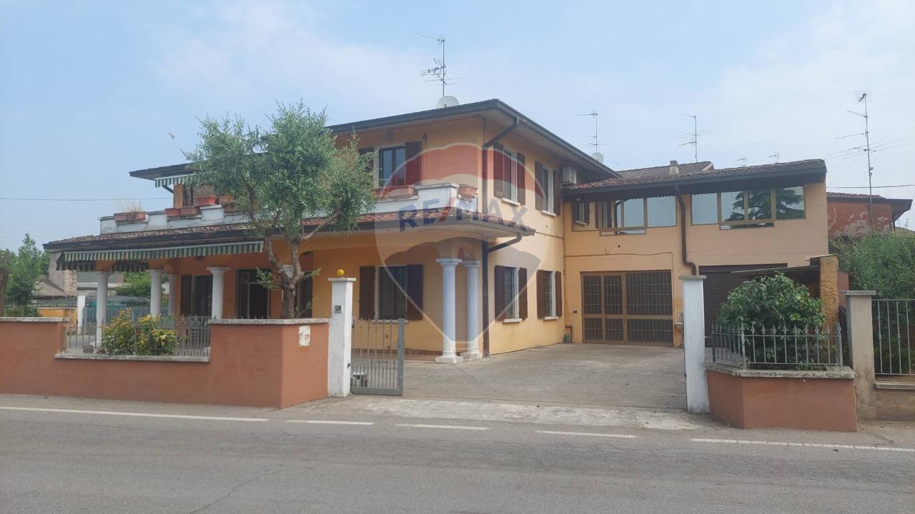 casa indipendente in vendita a Bagnolo Mella