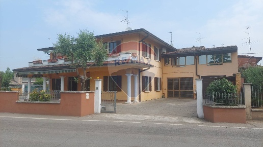 casa indipendente in vendita a Bagnolo Mella