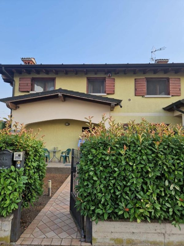 casa indipendente in vendita a Bagnolo Mella