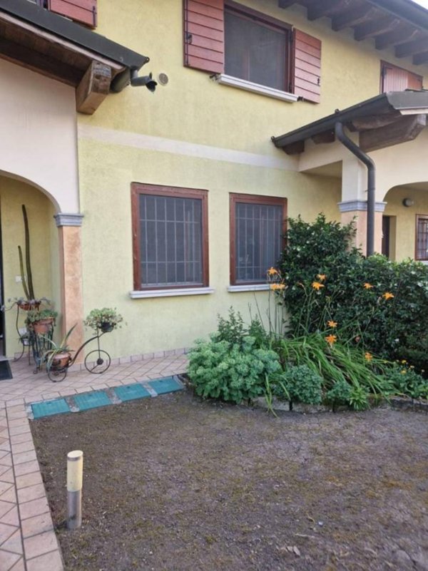 casa indipendente in vendita a Bagnolo Mella