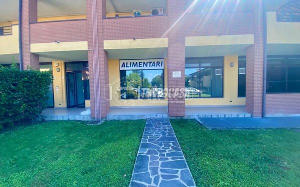 negozio in vendita a Bagnolo Mella