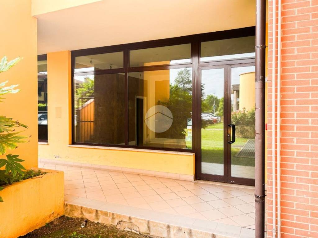 negozio in vendita a Bagnolo Mella