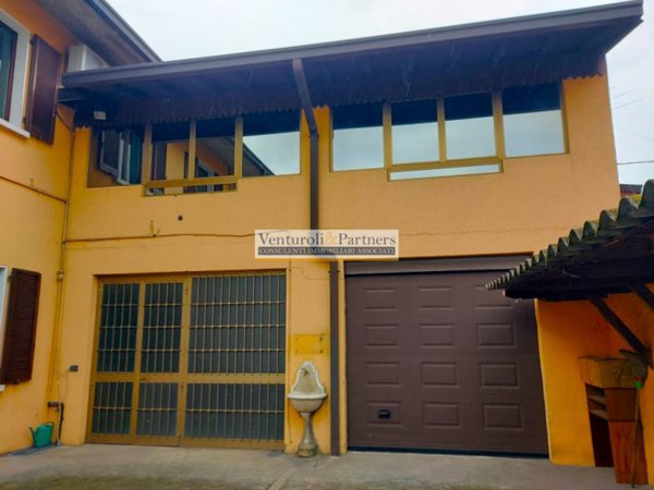 casa indipendente in vendita a Bagnolo Mella