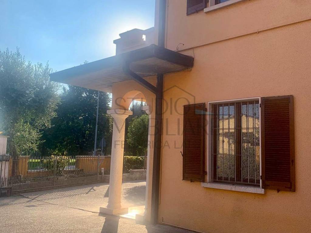 casa indipendente in vendita a Bagnolo Mella