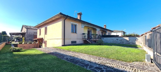 casa indipendente in vendita a Bagnolo Mella