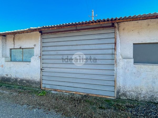locale di sgombero in vendita a Bagnolo Mella