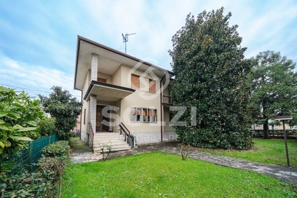 casa indipendente in vendita a Bagnolo Mella