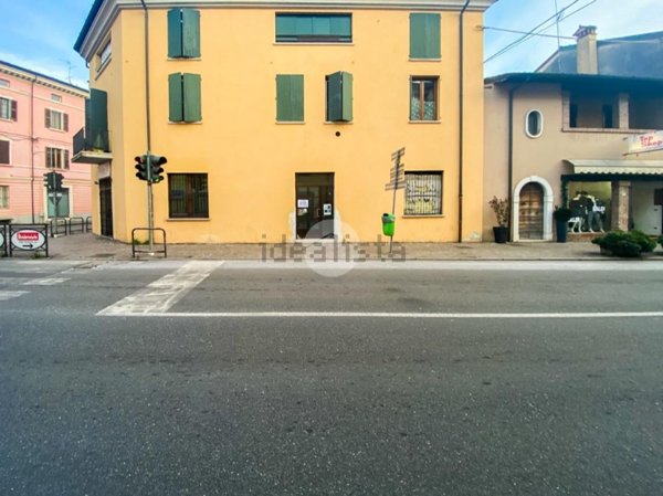 locale commerciale in vendita a Bagnolo Mella
