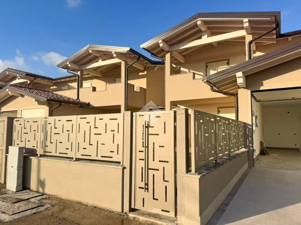 casa indipendente in vendita a Bagnolo Mella