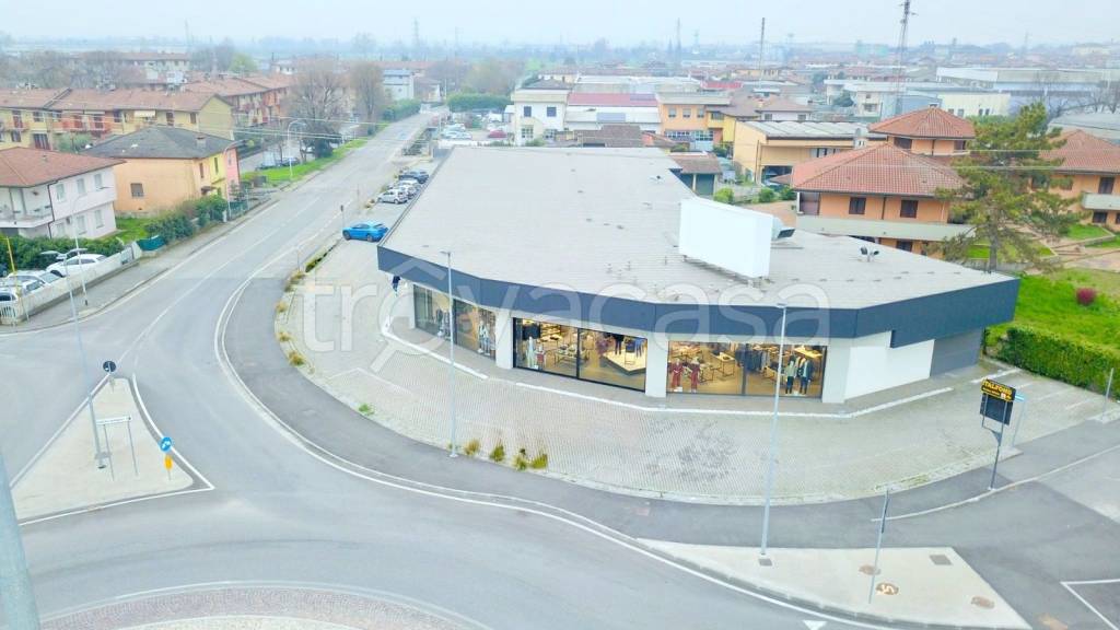 negozio in vendita a Bagnolo Mella