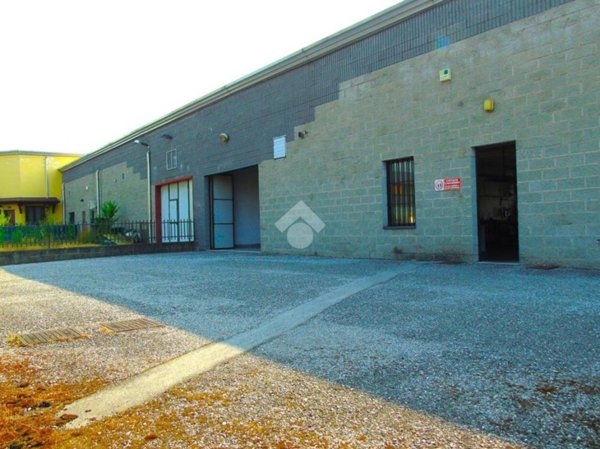 locale commerciale in vendita a Bagnolo Mella