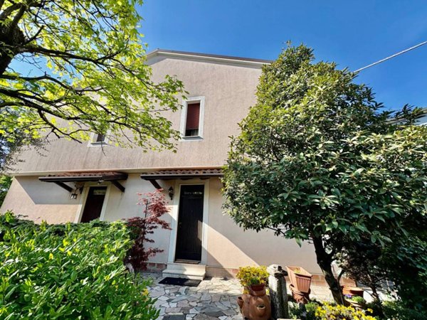 casa indipendente in vendita a Bagnolo Mella