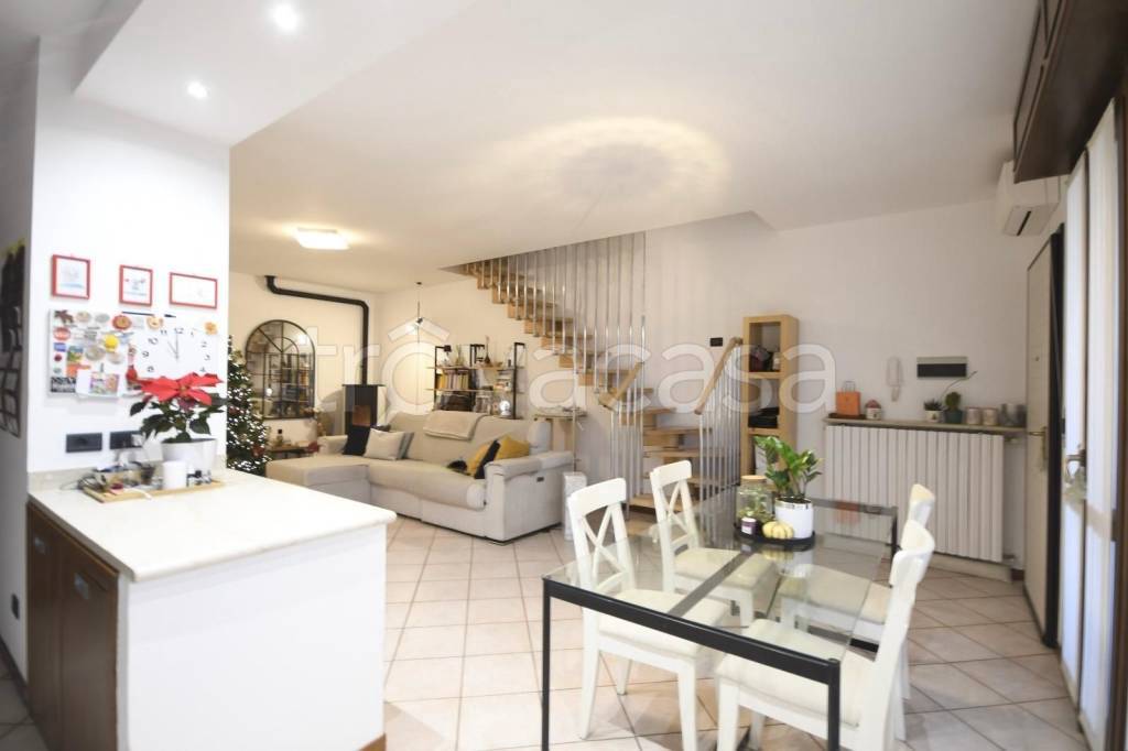 appartamento in vendita a Bagnolo Mella