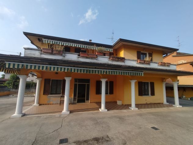 casa indipendente in vendita a Bagnolo Mella
