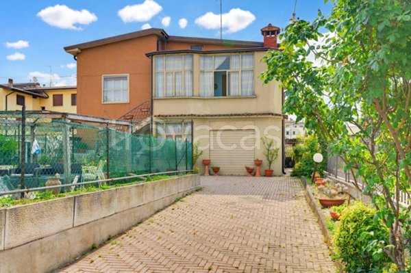 casa indipendente in vendita a Bagnolo Mella