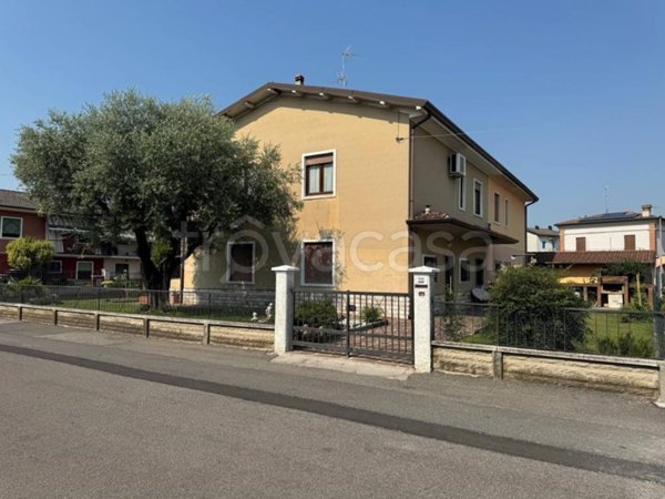 casa indipendente in vendita a Bagnolo Mella