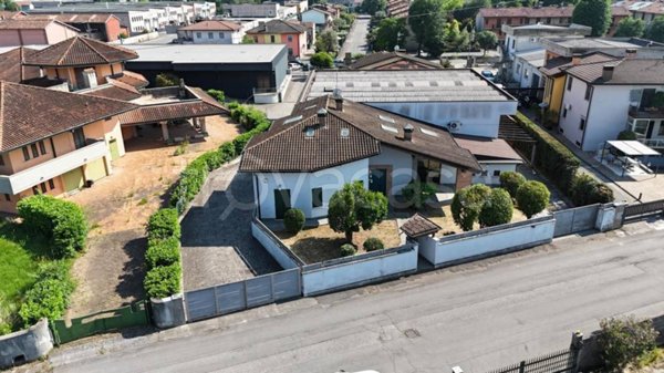 casa indipendente in vendita a Bagnolo Mella