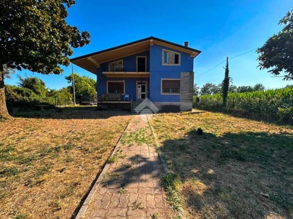 casa indipendente in vendita a Bagnolo Mella