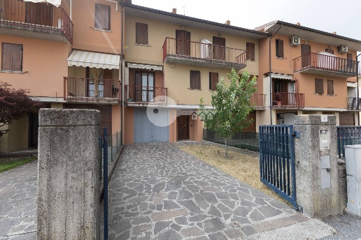 casa indipendente in vendita a Bagnolo Mella