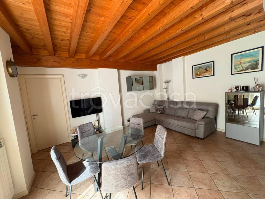 appartamento in vendita a Bagnolo Mella