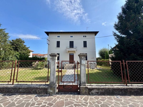 casa indipendente in vendita a Bagnolo Mella