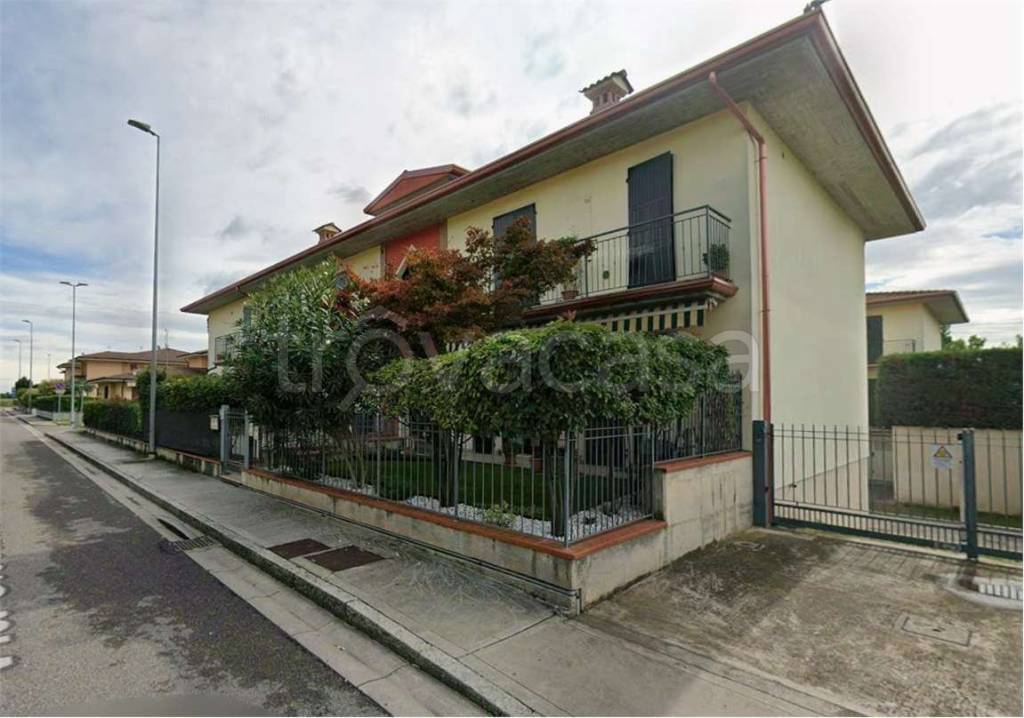 appartamento in vendita a Bagnolo Mella