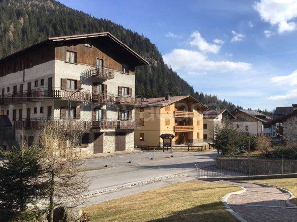 negozio in vendita a Bagolino