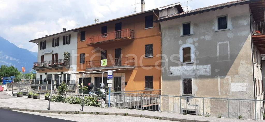 casa indipendente in vendita a Bagolino in zona Ponte Caffaro